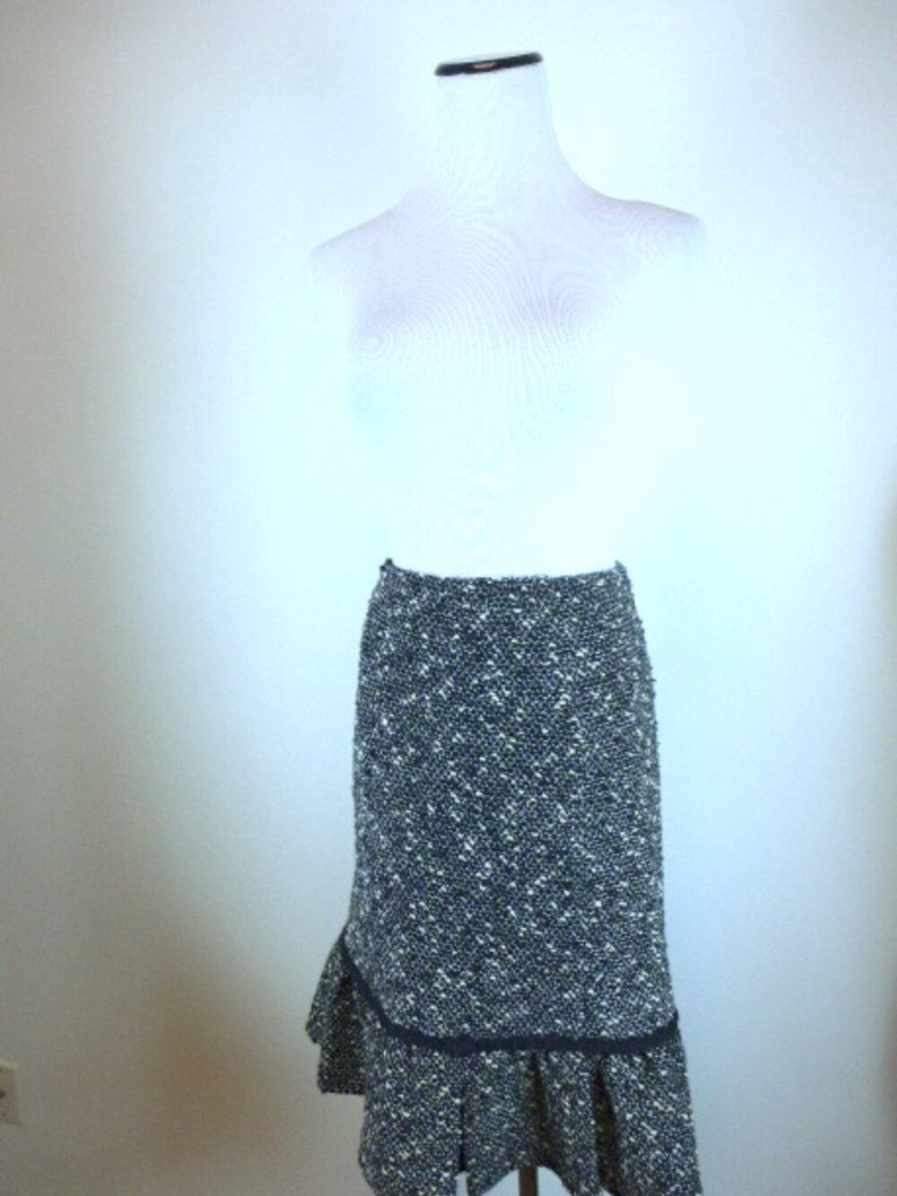 Nanette Lepore black tweed midi skirt L